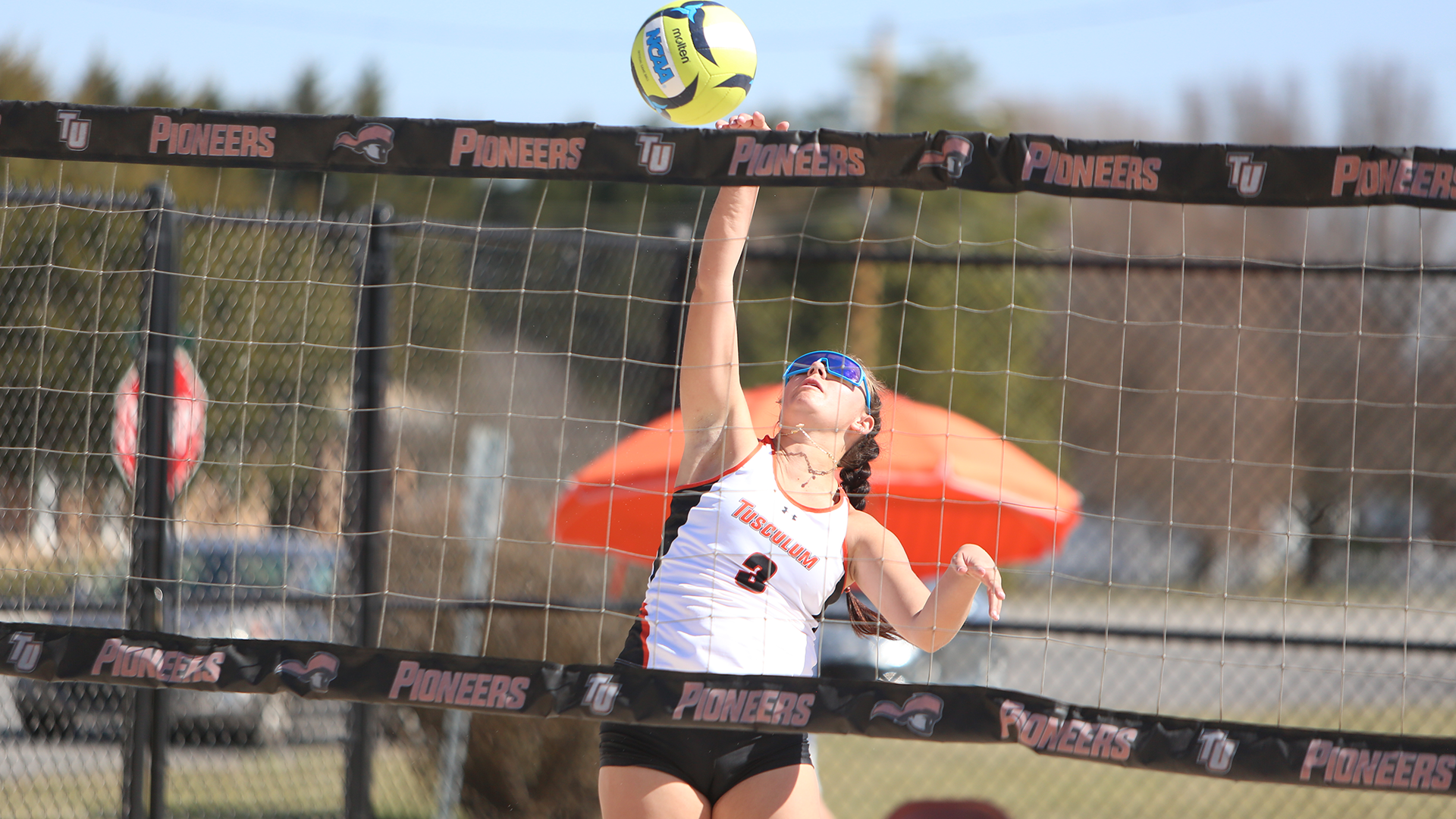 Pioneers advance to SACC semifinals