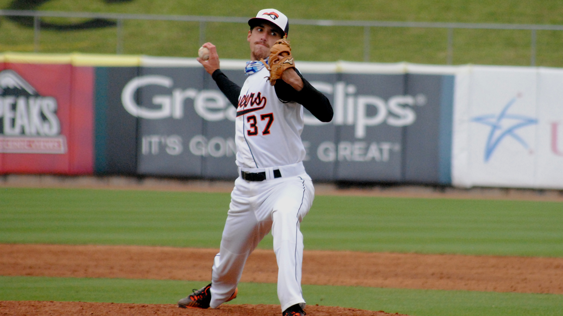 Harbor Jefferson pitched 5.2 strong innings for the win in Tusculum's 10-2 victory at Palm Beach Atlantic.