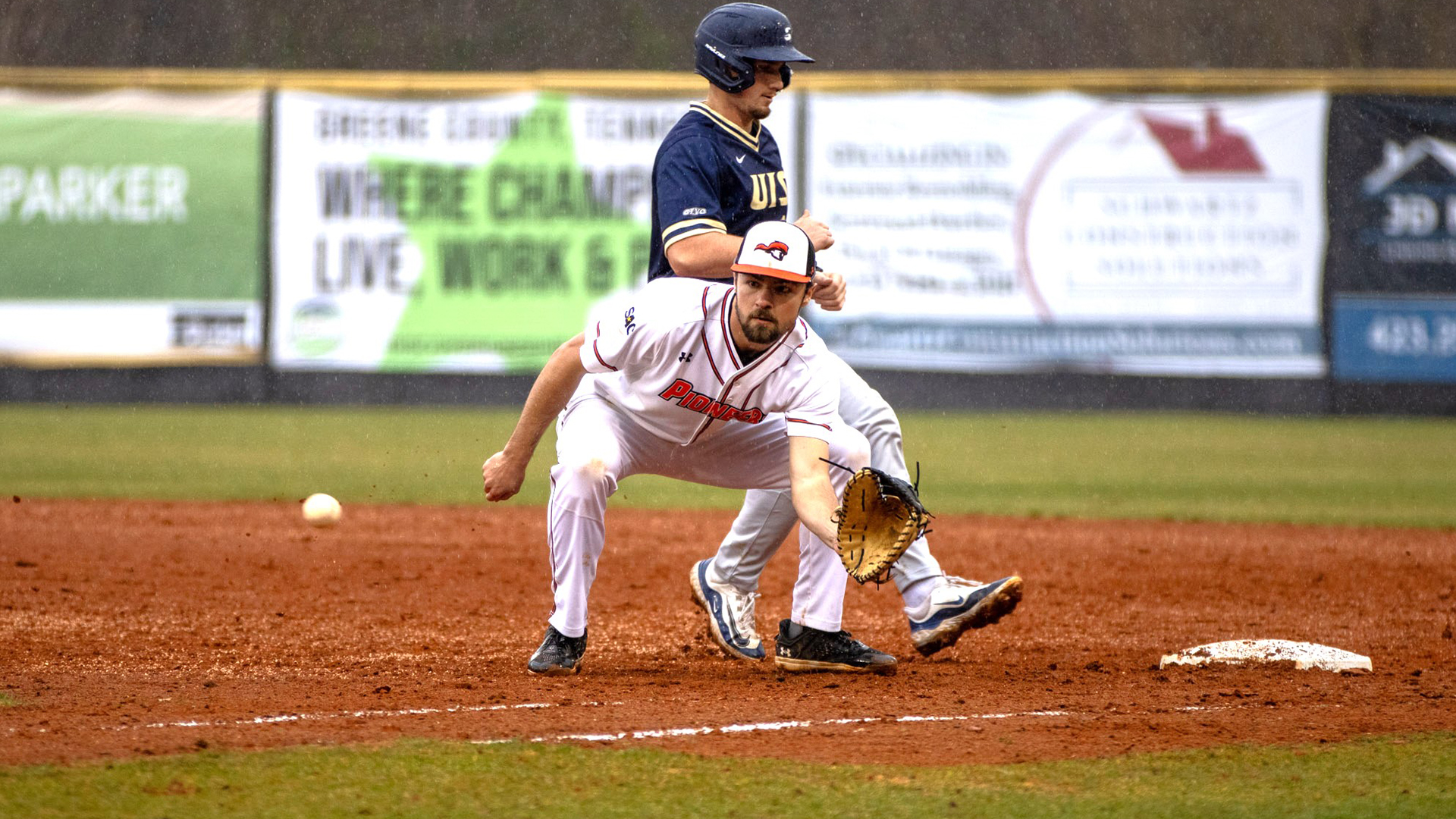 Pioneers fall in home opener to Illinois Springfield