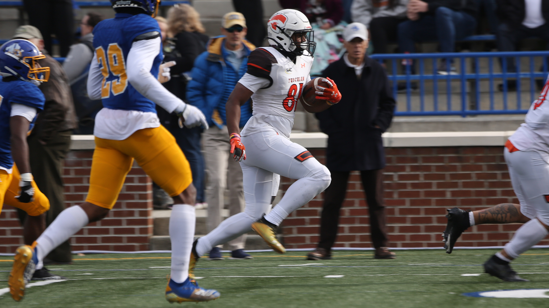 Pioneers drop 20-7 decision to Mars Hill