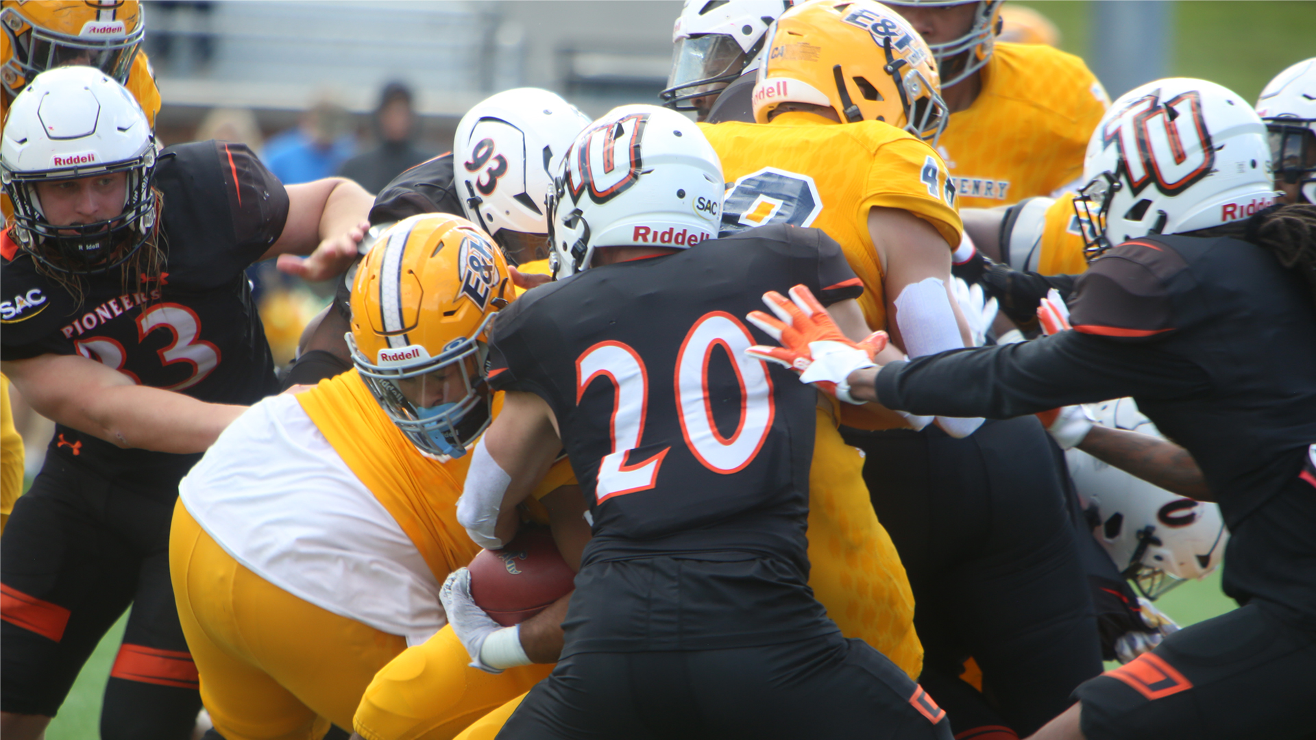 Turnovers doom Pioneers in overtime loss to Wasps