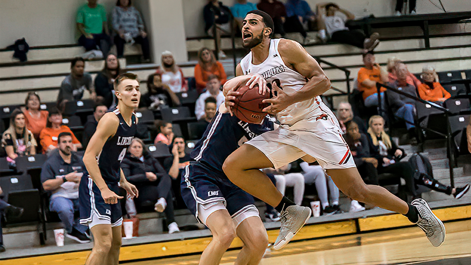 Trenton Gibson scored a game-high 28 points vs No. 15/16 Lincoln Memorial (photo by Chuck Williams)
