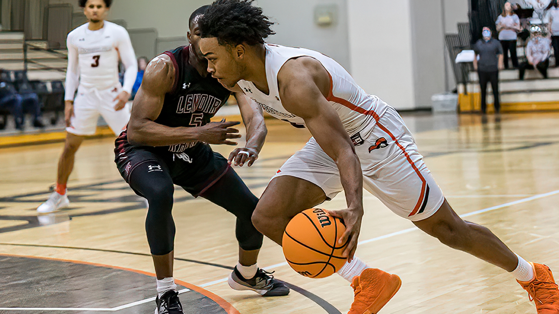 Justin Mitchell scored a career-high 21 points against Lenoir-Rhyne on Saturday (photo by Chuck Williams)