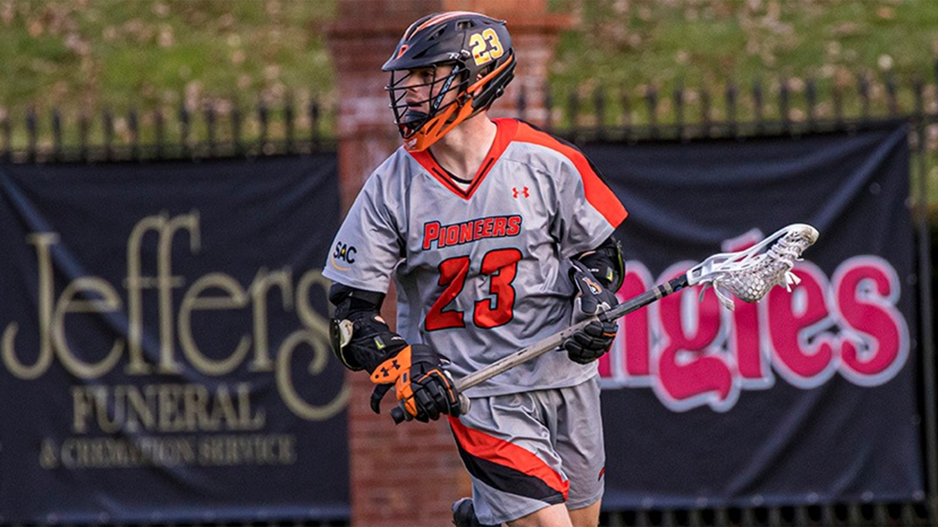 Macdonald sets career point record as Pioneers rout Quincy, 24-1
