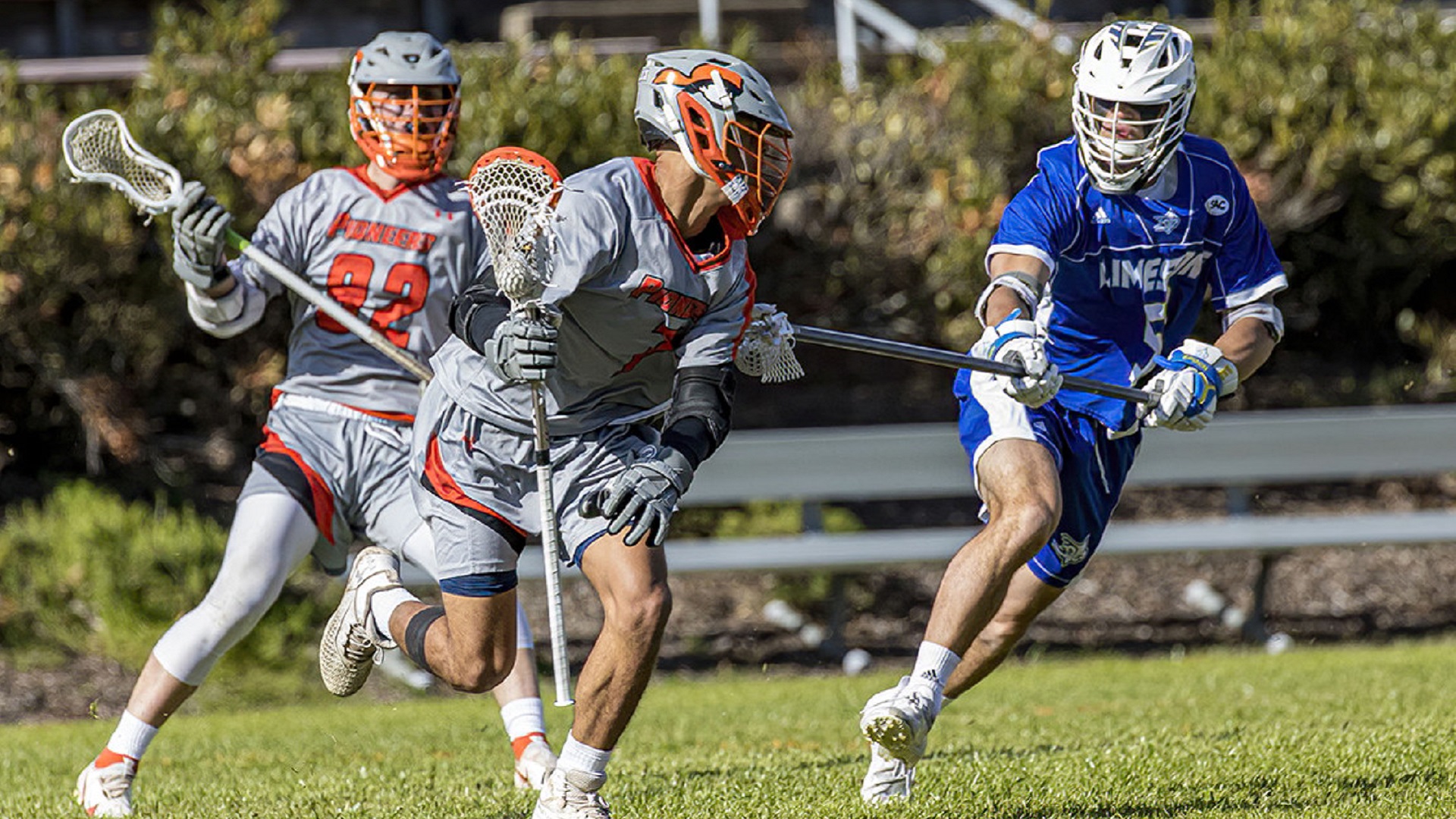 Big first half sends fourth-ranked Limestone to win over Pioneers