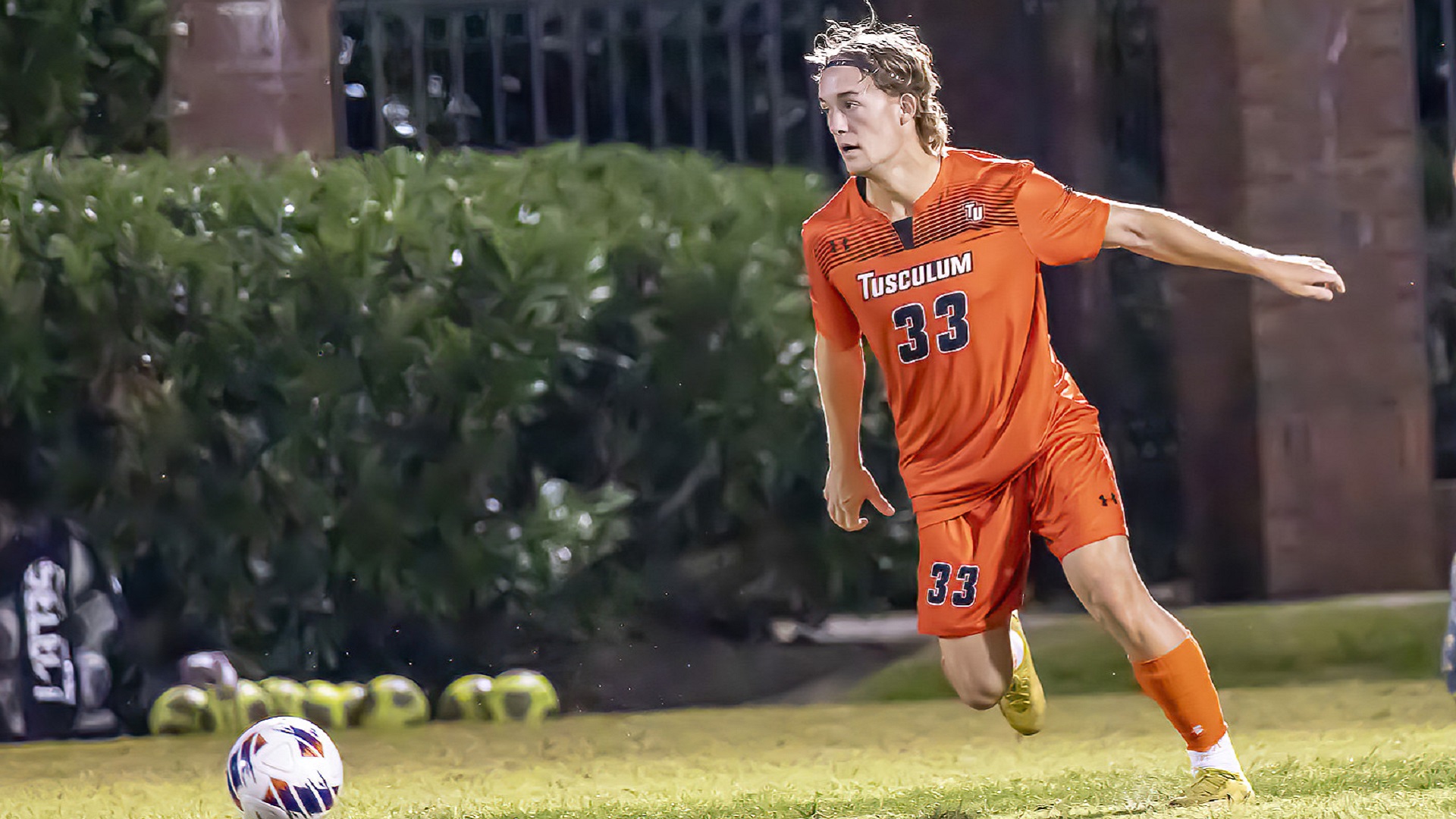 Pioneers earn 1-1 draw with fourth-ranked Limestone