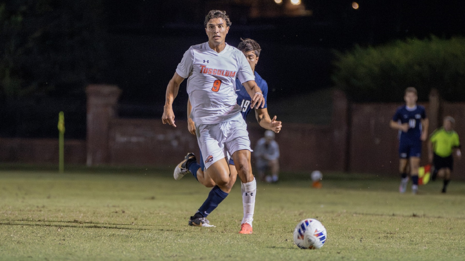 Lenoir-Rhyne nets two in second half for 2-1 win over Pioneers
