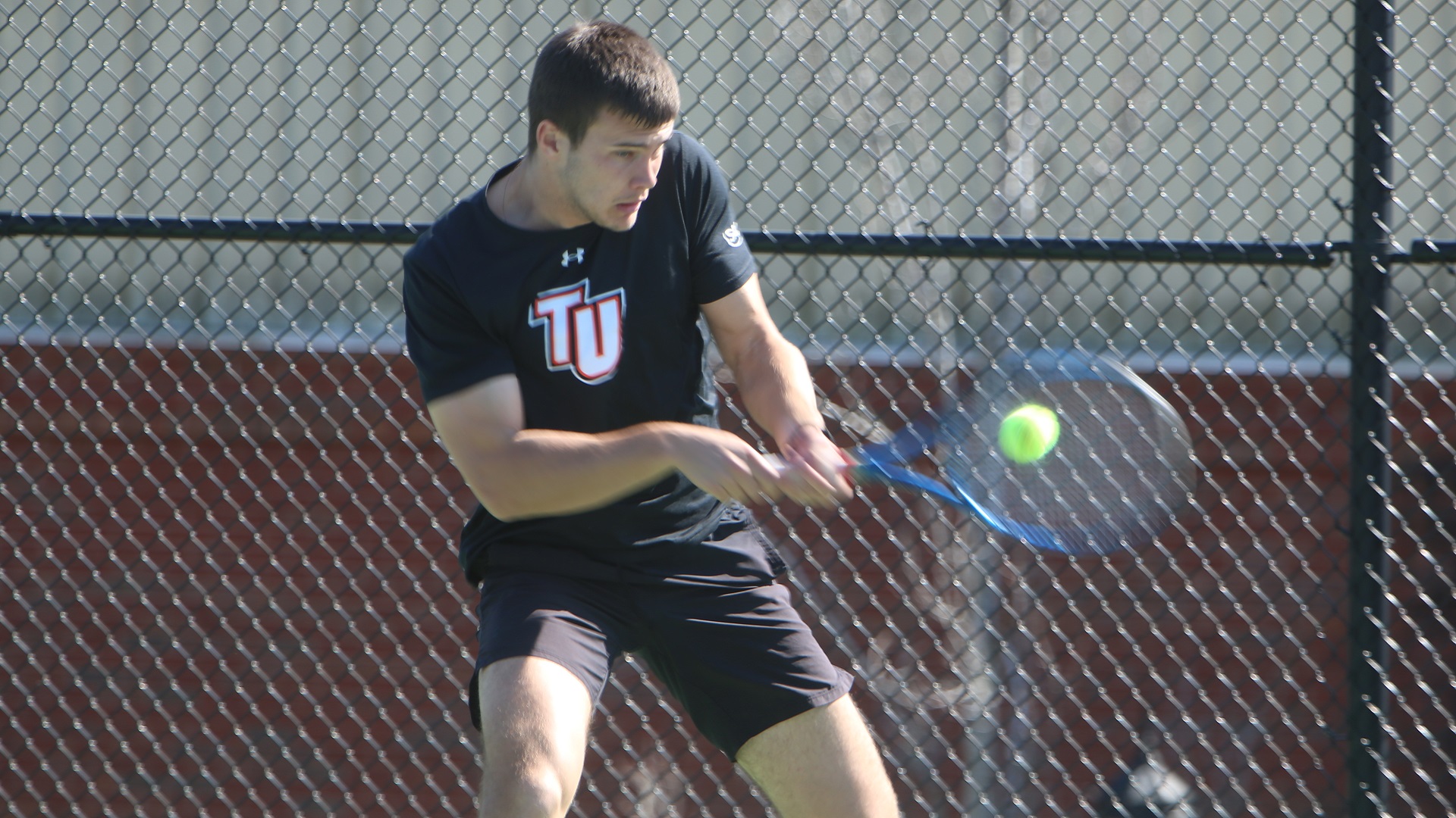 Pioneers sweep WVSU for fourth straight win