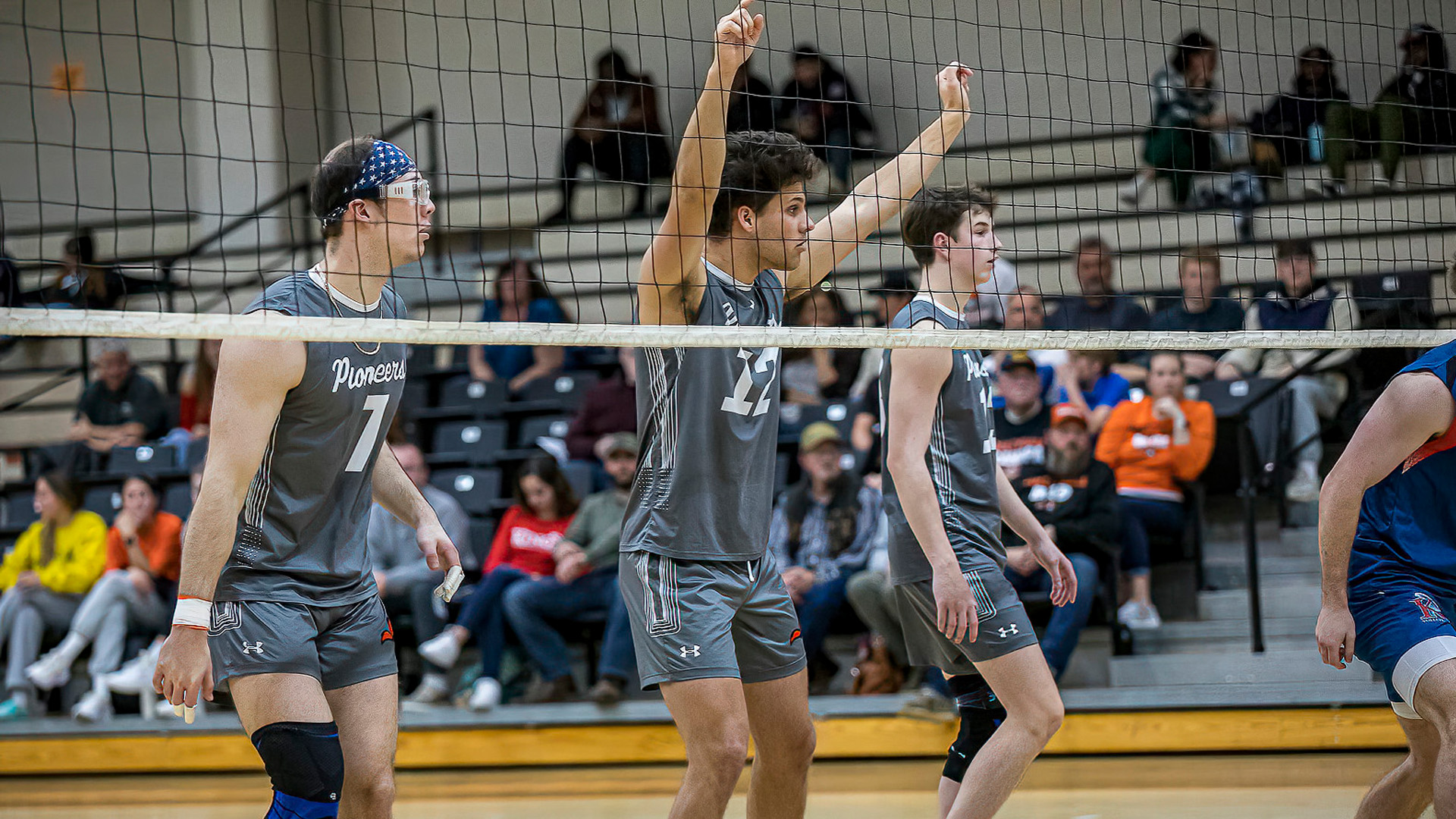 King halts home success for Pioneers