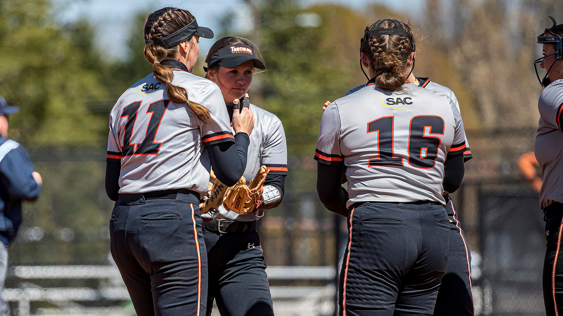 Softball swept by Saints on Sunday