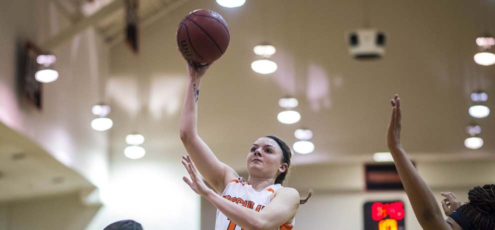 Lenoir-Rhyne picks up 61-33 win over Tusculum