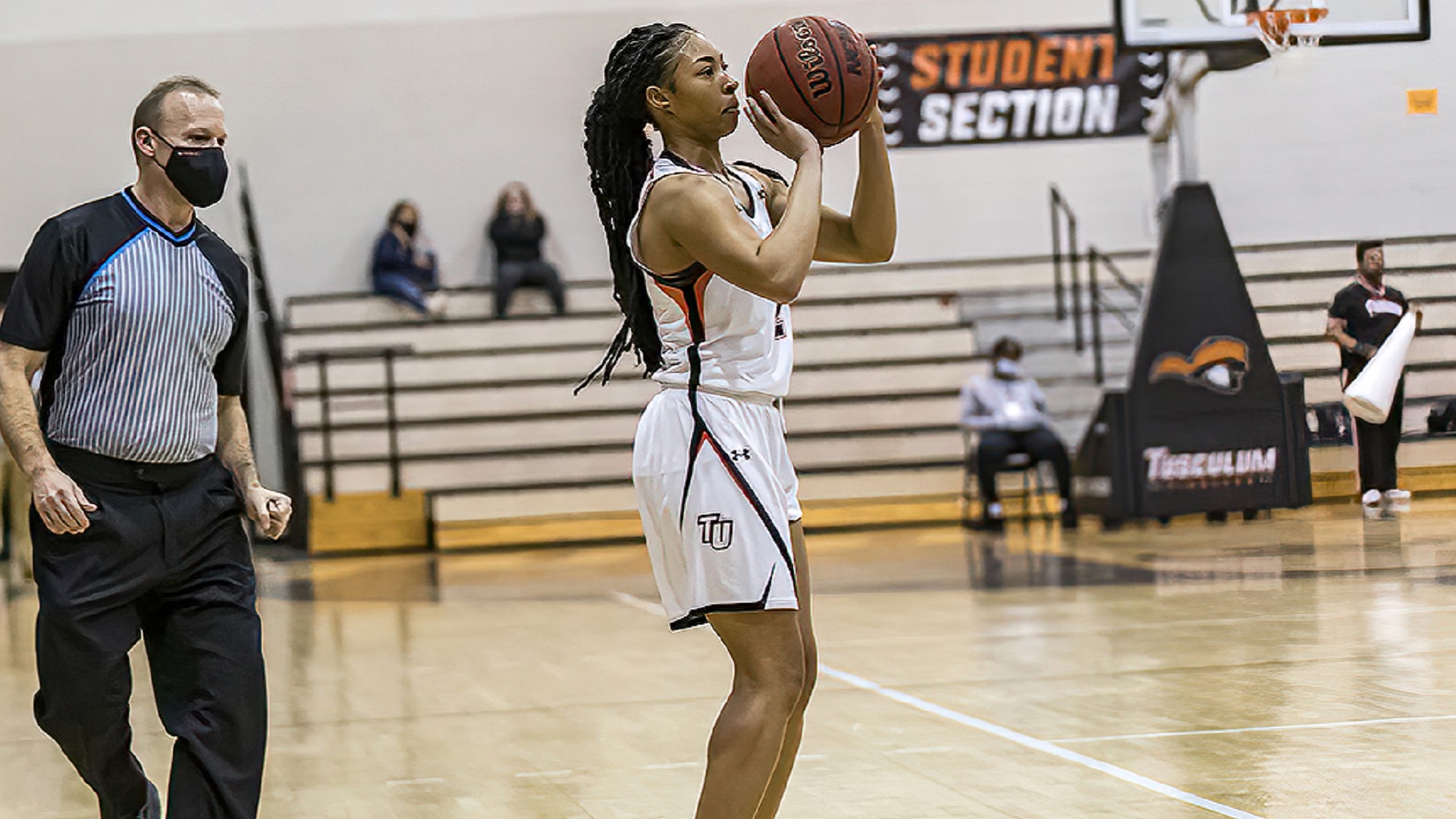 Pioneers earn fifth straight win with 64-49 victory over Coker