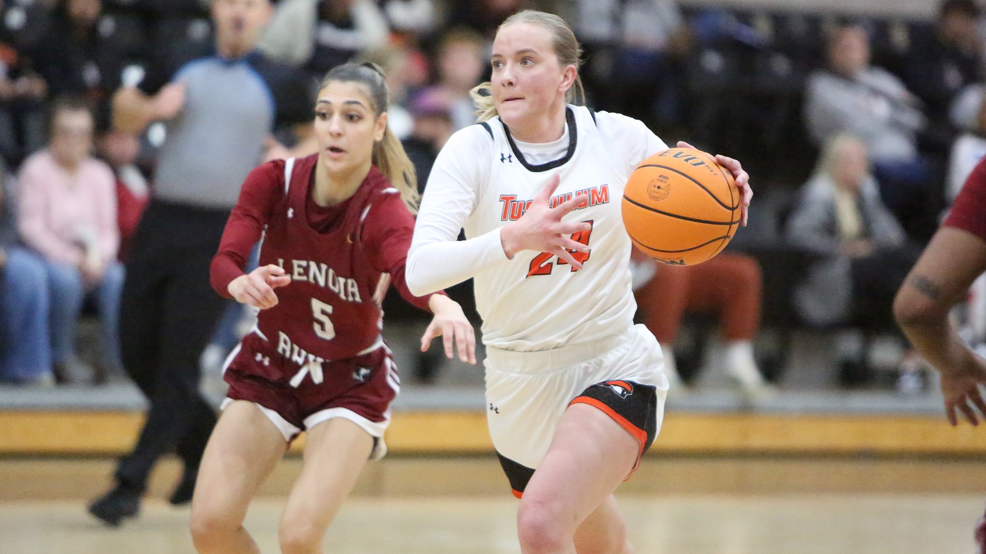 Abbi Douglas reached 1,000 points for her college career against Lenoir-Rhyne (photo by Dom Donnelly)