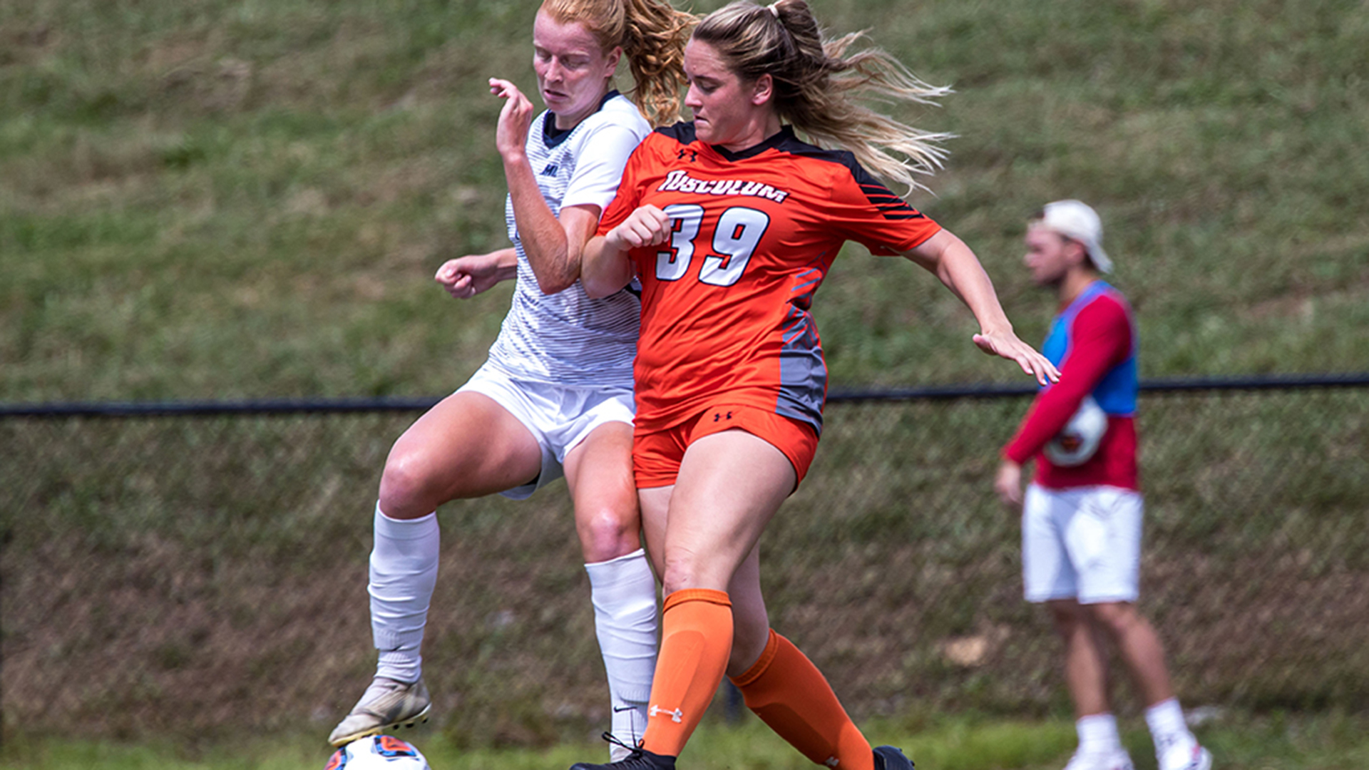 Anderson scores twice late to defeat Pioneers, 2-1